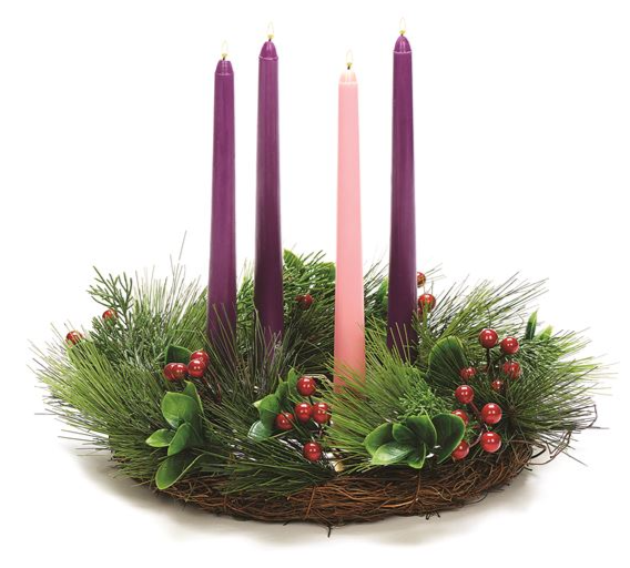 PINE WREATH WITH BERRIES CANDLEHOLDER